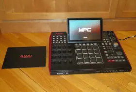 Akai 694318017876 Mpc X Standalone Professional Music Production System / Daw