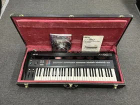Ax80 Akai Polyphonic Analog Programable Keyboard Synthesizer In Case Works