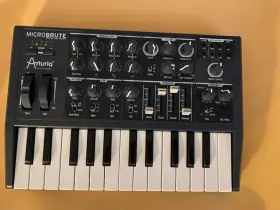 Arturia 530027604821 Microbrute Analog Synthesizer Keyboard With Usb Midi Fully Working