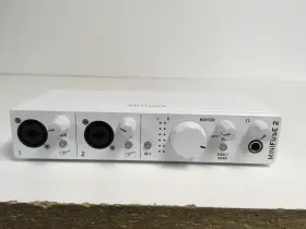 P24032739 Arturia 800112 Minifuse 2 White Dual Audio And Midi Interface