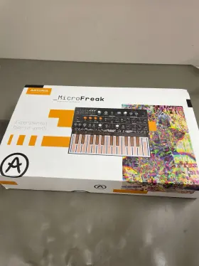 Arturia B07nc254qq - Microfreak Synthesizer Keyboard 25-key Hybrid Synth With Pcb Keyboar