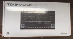 0718-abx86-eu1 Behringer Td-3-mo-bk Bass Line With Vco Synthesizer Analog