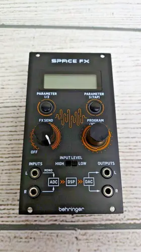0720-abq86-001 Behringer Space Fx Multi-effects Eurorack Module