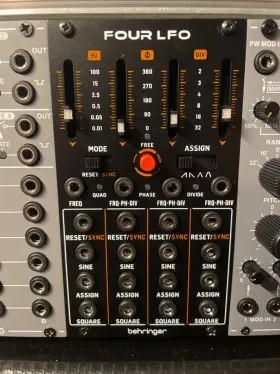 0720-acn86-001 Behringer Four Lfo 4-channel Eurorack Module