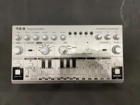 2412281304 Behringer Excellent Td-3-sr Bass Line Synthesizer