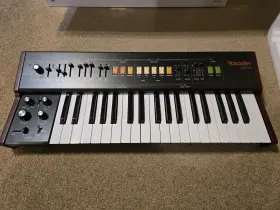 Vc340 Behringer Vocoder 37-key Analog Synthesizer