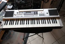 Casio Ct-7000 Casiotone 61-key Synthesizer 1980s - Gold