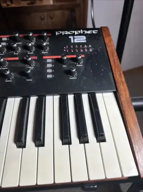 Dsi-2300 Dave Smith Instruments The Prophet 12 Keyboard Synthesizer
