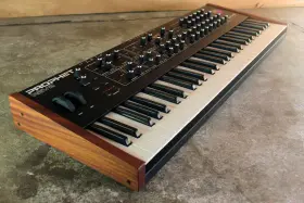 8-voice Dave Smith Instruments Rev2 Prophet Keyboard Analog Synthesizer
