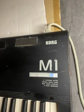 033704 Korg M1 Music Workstation Synthesizer In Very Good Condition Fast Shipping Nice