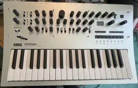 060346 Korg Minilogue Polyphonic Analog Synthesizer