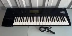 308429 Korg 01/w Fd 61-key Synthesizer - Fully Working