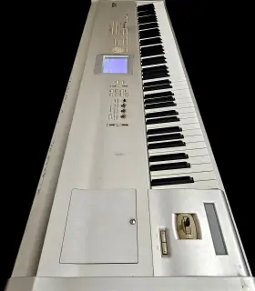 Korg 603384023308 Triton Studio Workstation Sampler 88 Keys Weighted Cdrw Keyboard A