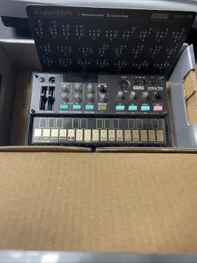 Korg 755756641082 Volca-fm Digital Synthesizers