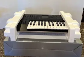 Korg 959112116597 Taktile 25 Midi Controller Synthesizer Keyboard Pro Audio Equipment With Box