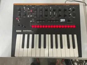 Korg 959112164260 Monologue-bl Monophonic Analog Synthesizer 25-keys Genuine