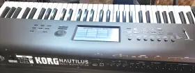Korg 959112238503 Nautilus 61-key Synthesizer Workstation Excellent Original Box