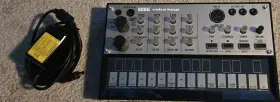 B00caksvtu Korg Volca Keys 27-key Sound Module - Multicolor