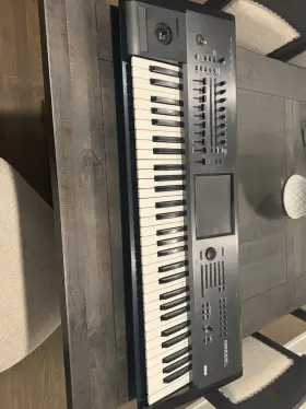 Kronosx-61 Korg Kronos X 61 Keyboard Synthesizer