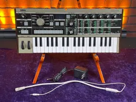 Microkorg-0310-u Korg Microkorg 37-key Synthesizer/vocoder With Mic