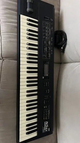 N5ex Korg Synthesizer