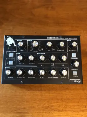 Moog 636980701929 Minitaur - Analog Bass Synth Excellent Condition