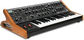 Lps-sub-006-06 Moog Subsequent 37 Paraphonic Analog Synthesizer And Midi Keyboard
