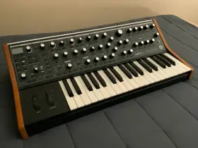 Lpssub002 Moog Sub 37 Analog Keyboard Synthesizer Excellent Condition