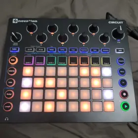 Novation 815301000365 Circuit Groove Box 2018 Sequencer Launch Control Xl Mk2 Bundle