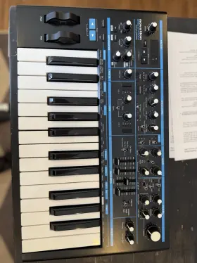 Novsynth03 Novation Bass Station Ii Analog Keyboard Synthesizer