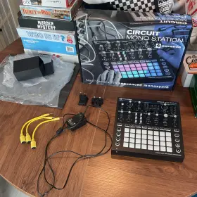 Novation Novsynth08 Circuit Mono Station Analog Synthesizer 32 Keys Sequencer Effects