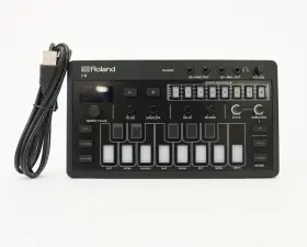Roland 196271979326 Aira Compact Portable Chord Synthesizer With 100 Sets And Effects