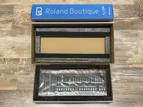 Juno-106 Roland 5781 Ju-06 Boutique Analog Synthesizer Classic In Small Package