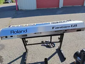 Roland 761294089705 Fantom G8 Professional Workstation Used Has Some Scratches Works Great