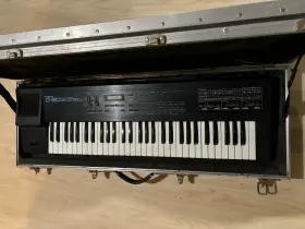 927652 Roland D-20 Multi Timbral Linear Synthesizer Track Sequencer With Case
