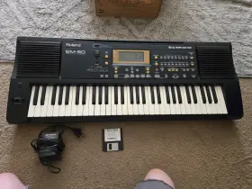 Em-50 Roland Electronic Synthesizer Keyboard