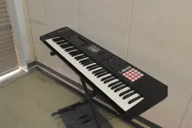 Fa-07 Roland 76-key Music Workstation Keyboard