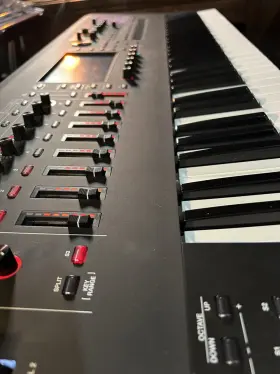 Fantom-6ex Roland Fantom 6ex 61 Key Semi Weighted Synth In Mint Condition 500 Pg Manual
