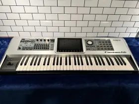 Fantom-g6 Roland Fantom G6 Used With Gator Case