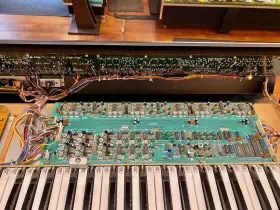 Juno-60 Roland Juno60 Keyboard Synthesizer
