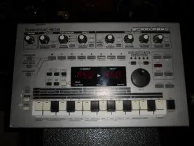 Mc303 Roland Sequencer Dance Music Drum Machine Groovebox