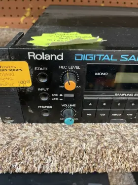 Mrs-100 Roland Digital Sampler
