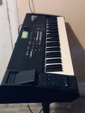 Xp-80 Roland Sy99 Music Workstation 64 Voice 76 Key