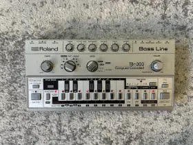 Tb-303 Roland Rare Bass Line Synthesizer Module
