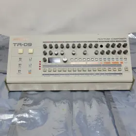 Tr-09 Roland Boutique Series Analog Modeling Rhythm Performer Drum Machine W2