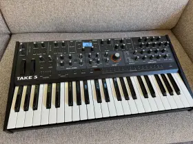 Seq-3500 Sequential Take 5 Compact Polyphonic Analog Synthesizer