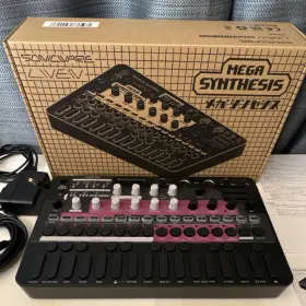 Lvn-070 Sonicware Liven Mega Synthesis Desktop Synthesizer 27-key Digital Sequencer