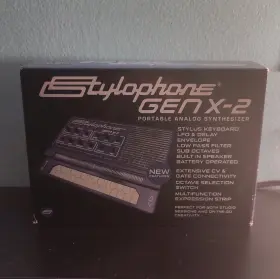 Genx-2 Stylophone Gen X-2 Analog Handheld Synthesizer 24 Keys Battery Speaker Lfo Delay