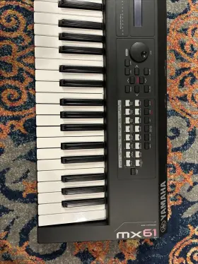 Mx-61 Yamaha Gently Used Music Synthesizer