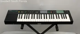 Psr-12 Yamaha Black White Electronic Keyboard Synthesizer Needs Battery